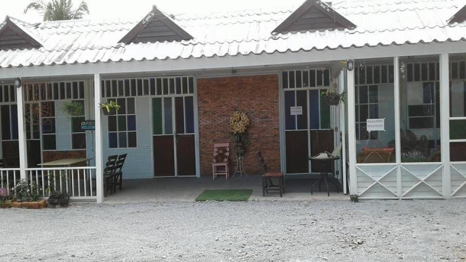 Bansuan Inthanon Eco Resort Chom Thong Bagian luar foto